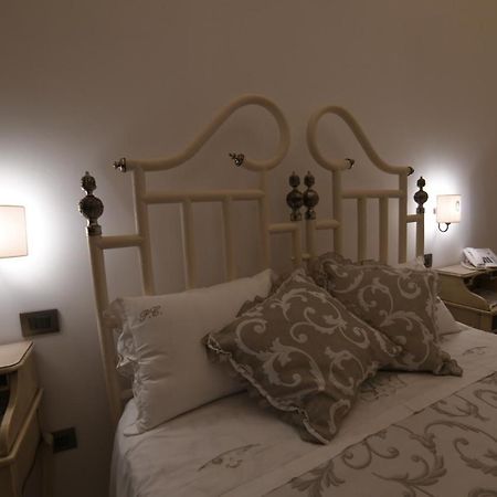 Plazacarrisi Hotel & Spa Чeлино Сан Марко Екстериор снимка